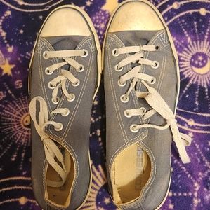 Navy Low Converse, size 7